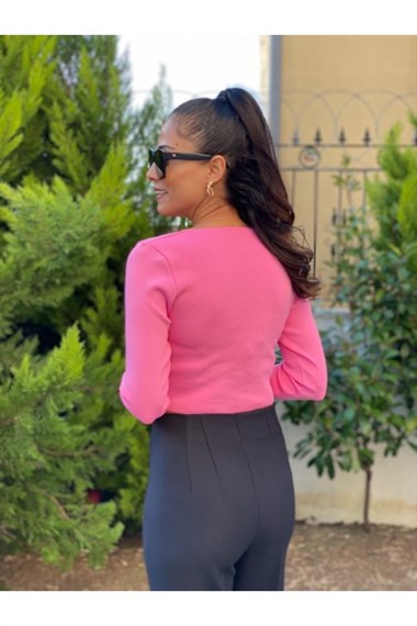 Pembe Kısa Triko Bluz