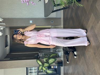 Pembe Omzu Ve Önü Bağcıklı Bluz Pantolon Kadın İkili Takım