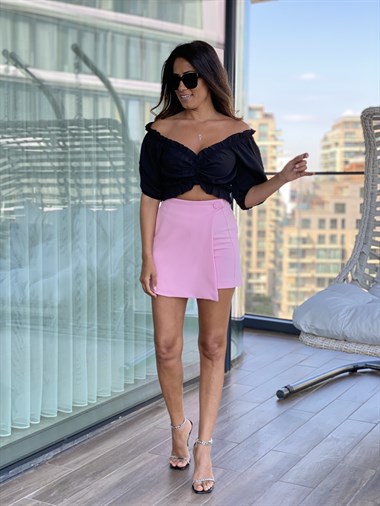 Pembe Önü Kapaklı Düğmeli Kadın Şort Etek