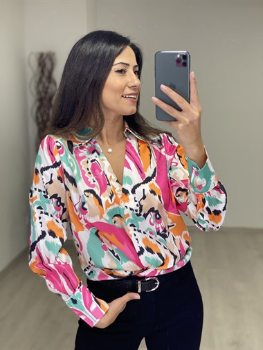 Pembe Renkli V Yaka İpek Saten Kadın Gömlek