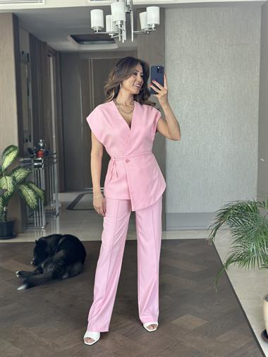 Pembe Tasarım Yelek Pantolon Kadın Takım