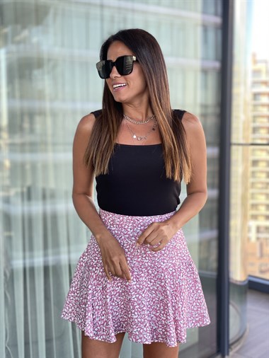 Pembe Yaprak Desen Kuşaklı Şort Etek