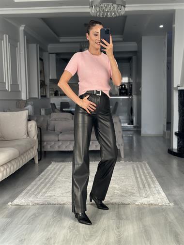 Pembe Yumuşak Dokulu Kısa Kol Triko Kadın Kazak