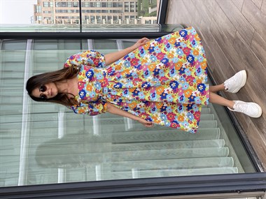 Renkli Çiçekli Önü Düğmeli Prenses Elbise