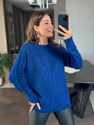 Saks Bisiklet Yaka Küçük Ponpon Detaylı Kadın Triko Kazak