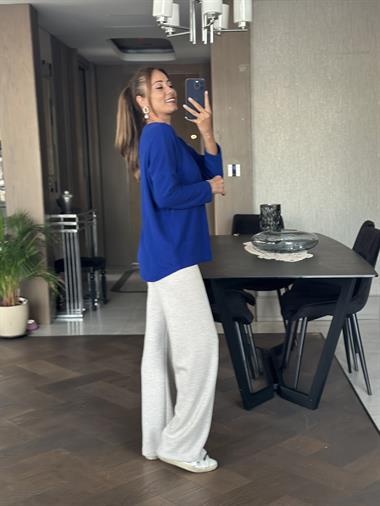 Saks V Yaka Uzun Kol Yumoş Kadın Bluz