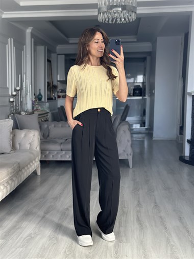 Sarı Ajurlu Kısa Kollu Kadın Bluz