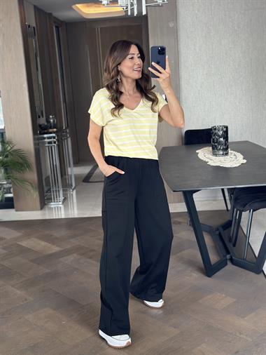 Sarı Çizgili Ön Arka V Yaka Kısa Yarasa Kol Kadın T-Shirt