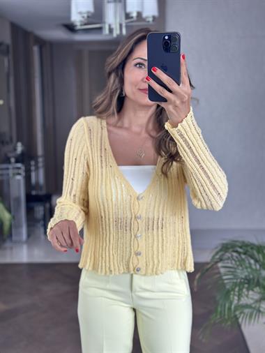 Sarı Dekolteli Düğmeli Triko Kadın Hırka 