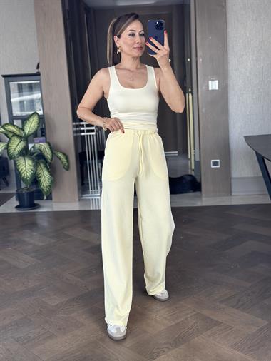 Sarı U Yaka Kalın Askılı Kadın Body