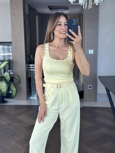 Sarı Perçin Detaylı U Yaka Kaşkorse Kadın Body