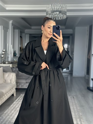 Siyah Allerli Oversize Kuşaklı Uzun Kadın Trençkot