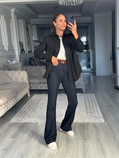 Siyah Arkası Yırtmaçlı Dikiş Detay Poplin Kadın Gömlek