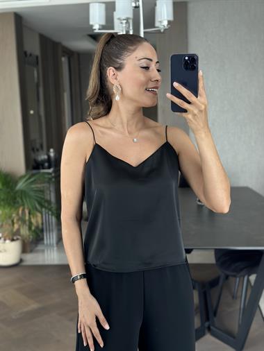 Siyah Askıları Lastik Saten Kadın Bluz