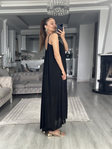 Siyah Askılı Eteği Saçaklı Salaş Midi Boy Kadın Elbise