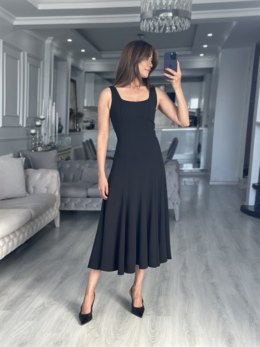 Siyah Askılı Eteği Volanlı Midi Boy Kadın Elbise 