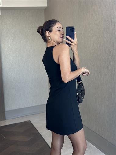Siyah Askılı Yüzücü Yaka Arkası Fermuarlı Kadın Mini Elbise