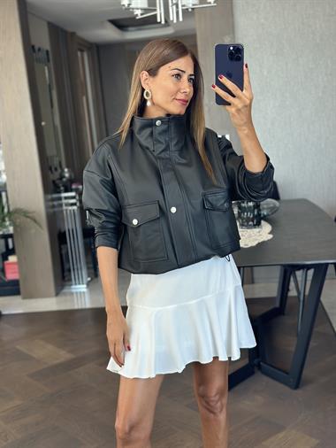 Siyah Ayarlanabilir Lastikli Fermuarlı Kadın Deri Mont