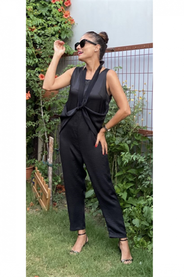 Siyah Bağlama Detay Aerobin Tulum