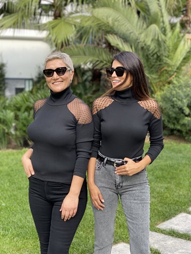 Siyah Balıkçı Omuzları Tül Fitilli Kaşkorse Kadın Bluz