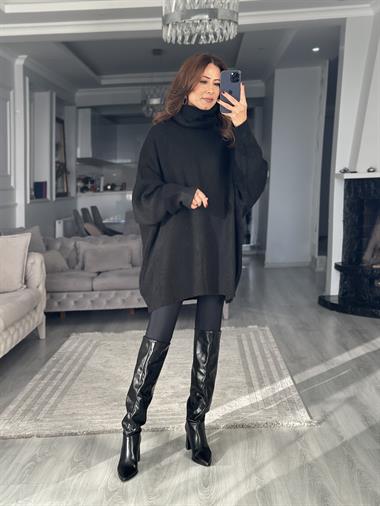 Siyah Balıkçı Yaka Geniş Kadın Triko Kazak