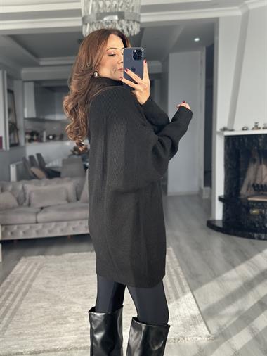 Siyah Balıkçı Yaka Geniş Kadın Triko Kazak