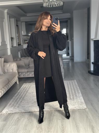 Siyah Balon Kol Sakallı Uzun Kadın Triko Hırka 