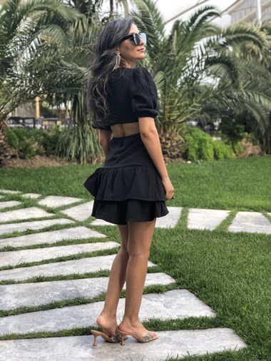 Siyah Bel Dekolteli Toka Detaylı Mini Kadın Elbise