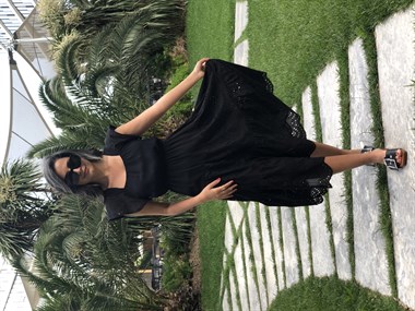 Siyah Bel Lastikli Etek Ucu Ve Kolları Fisto Kadın Elbise