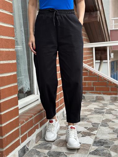 Siyah Bel Lastikli Paça Pensli Gabardin Kadın Pantolon