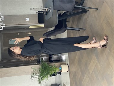 Siyah Bel Pilili Kuşaklı Elbise