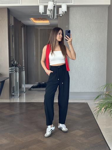 Siyah Beli Bağcıklı Önü Pileli Kadın Pantolon