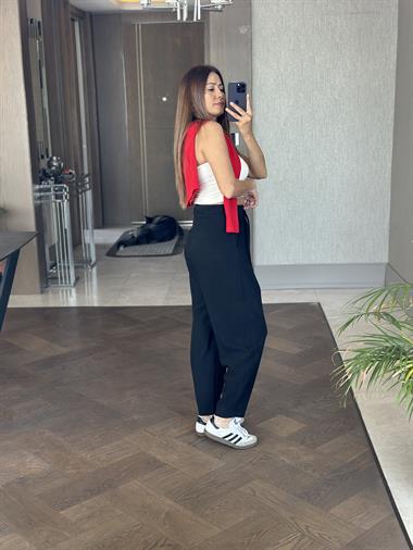 Siyah Beli Bağcıklı Önü Pileli Kadın Pantolon