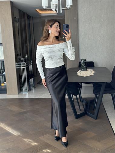 Siyah Beli Lastikli Uzun Saten Kadın Etek