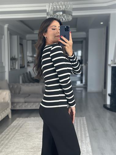 Siyah Beyaz Çizgili Fitilli Kaşkorse Uzun Kol U Yaka Kadın Body