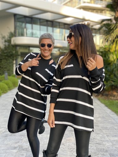 Siyah Beyaz Çizgili  Croplu Kadın Triko Bluz 