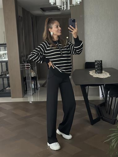 Siyah Beyaz Çizgili Onbir Düğmeli Kadın Kazak