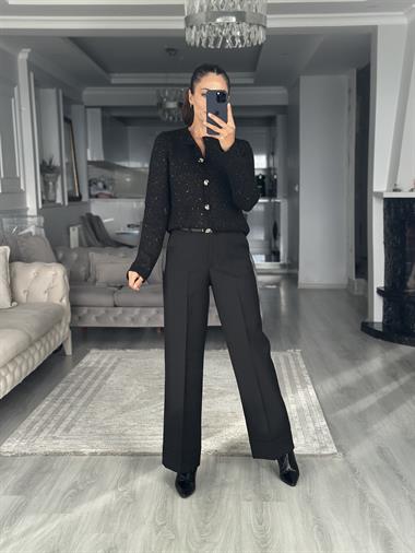 Siyah Bisiklet Yaka Düğmeli Pullu Kadın Triko Hırka