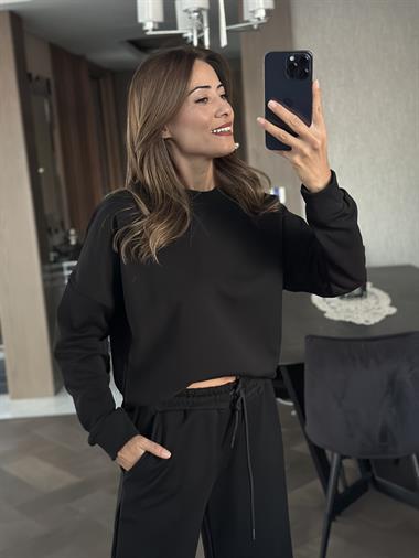 Siyah Bisiklet Yaka Eteği Ve Paçası Kesik İkili Kadın Takım