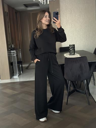 Siyah Bisiklet Yaka Eteği Ve Paçası Kesik İkili Kadın Takım