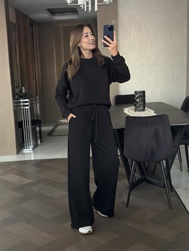 Siyah Bisiklet Yaka Eteği Ve Paçası Kesik İkili Kadın Takım