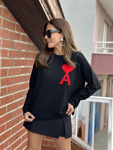 Siyah Bisiklet Yaka Kalp Detay Kadın Triko Kazak