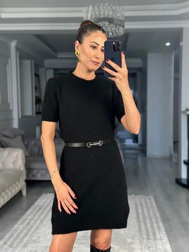 Siyah Bisiklet Yaka Kısa Kol Yumuşak Dokulu Kadın Triko Elbise