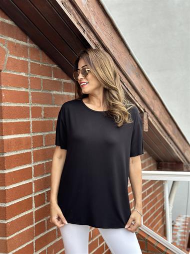 Siyah Bisiklet Yaka  Kolu Ve Eteği Lazer Kesim Kadın T-Shirt
