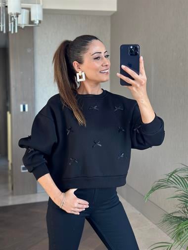 Siyah Bisiklet Yaka Kurdele Detaylı Şardonlu Kadın Sweatshirt