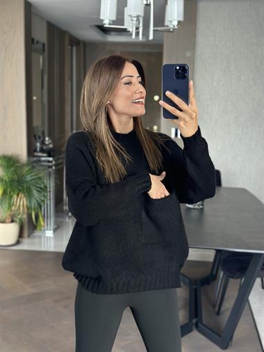 Siyah Bisiklet Yaka Salaş Cepli Triko Kadın Kazak