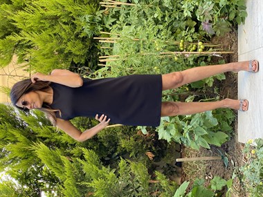 Siyah Bisiklet Yaka Sıfır Kol Kadın Elbise