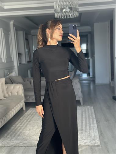 Siyah Bisiklet Yaka Uzun Kol Beli Dekolteli Sandy Maksi Boy Kadın Elbise