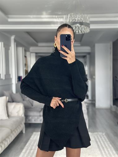 Siyah Boğazlı Panço Kesim Kadın Triko Kazak