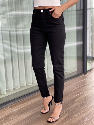 Siyah Boy Fit Jean